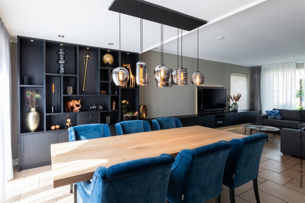 Eyecatcher wandkast met aansluitend TV meubel