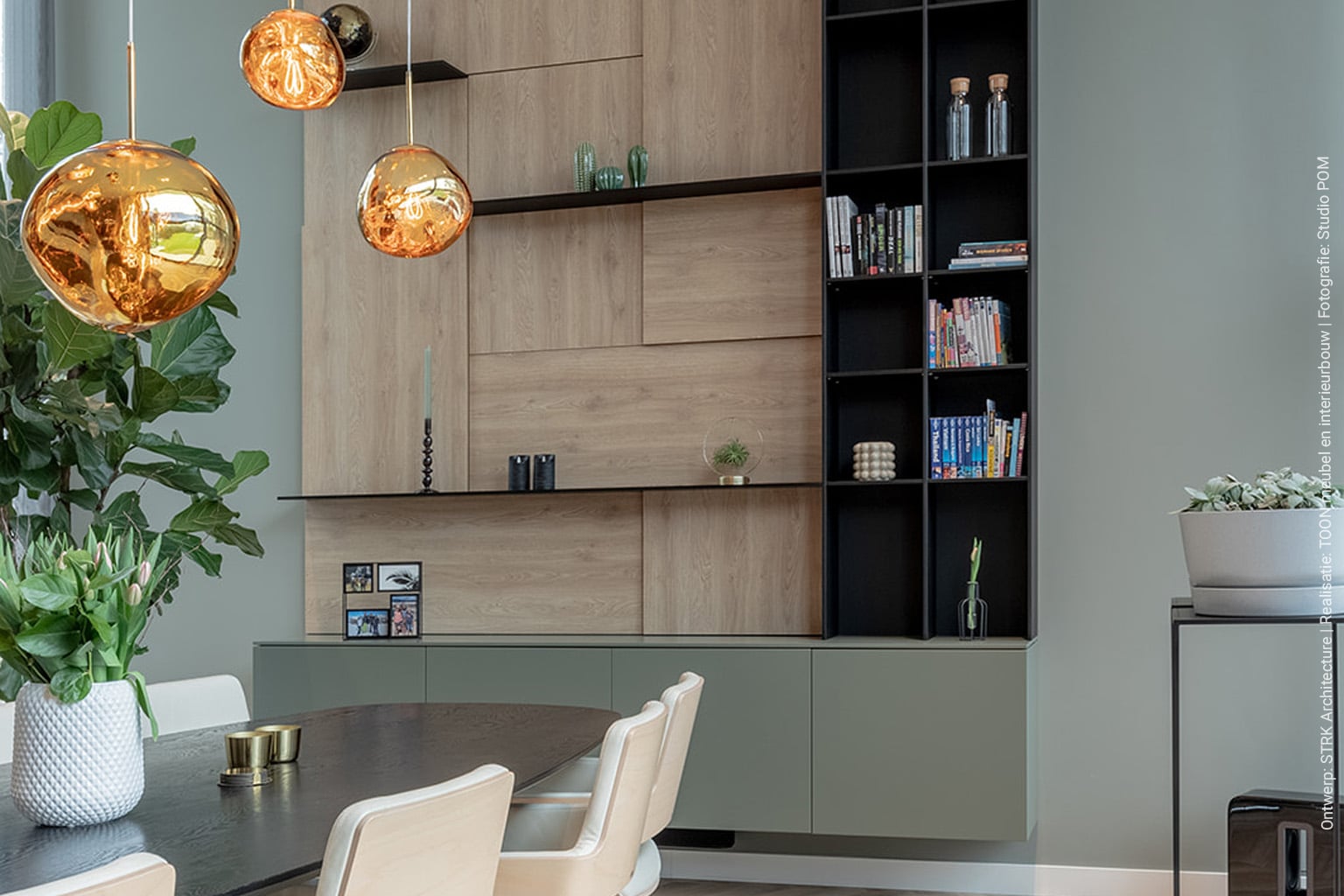 Unieke maatwerk kast met de uitstraling van eikenhout