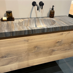 Inspiratiebeeld van solid surface waskom Parijs in decor DM5004 Vulcano naadloos verlijmd in een wastafel