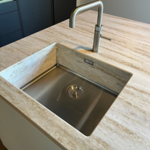 Inspiratiebeeld van solid surface waskom Rome in decor DM5002 Weathered Wood