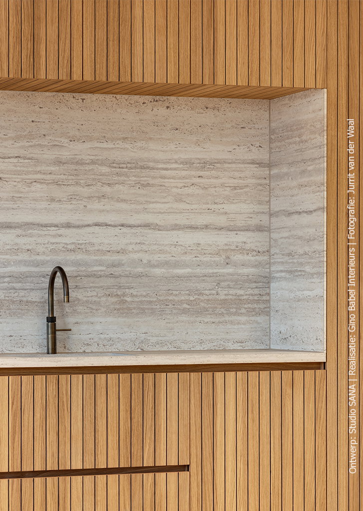 Moderne kantoorpantry met werkblad en achterwand in Travertin decor FD01 Taranta